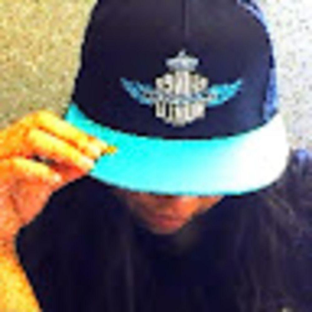 Meet your Posher, Sayra